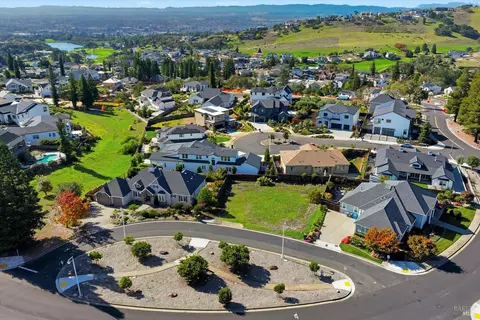 3639 Turnberry Cir, Santa Rosa, CA 95403