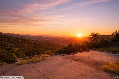 3830 Horizon View Way, Santa Rosa, CA 95404