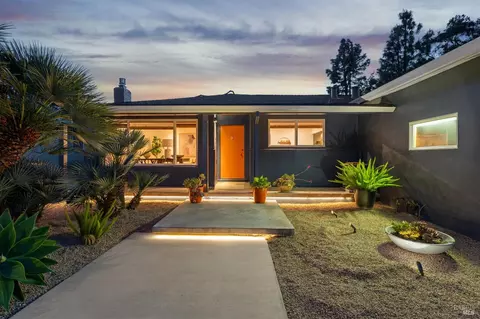 19 Elena Cir, San Rafael, CA 94903