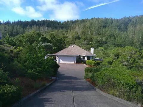 445 Crestridge Pl, Santa Rosa, CA 95409
