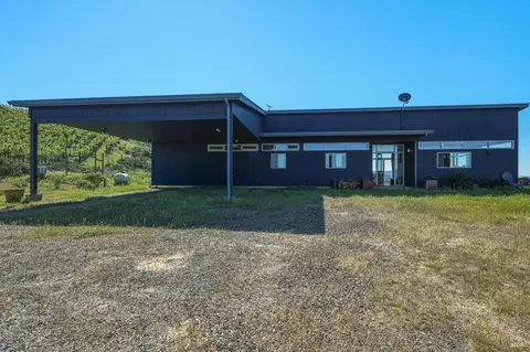 8435 W Highway 175 Hwy, Hopland, CA 95449