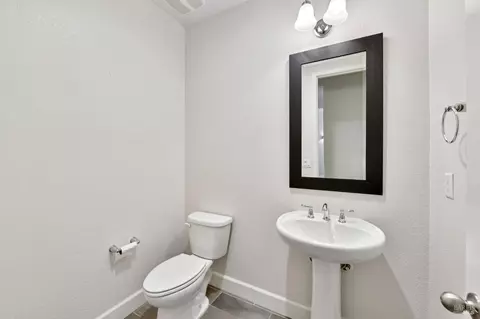 Bath - 726 Elderberry Loop, Vacaville, CA 95688 photo 1 of 5