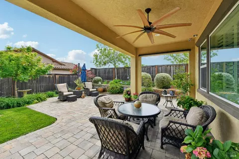 Exterior - 726 Elderberry Loop, Vacaville, CA 95688 photo 3 of 8