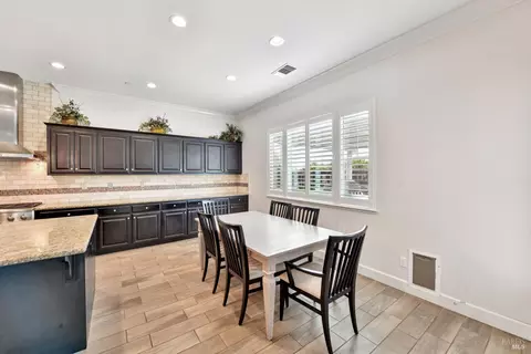 Dining - 726 Elderberry Loop, Vacaville, CA 95688 photo 3 of 3