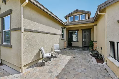 Exterior - 726 Elderberry Loop, Vacaville, CA 95688 photo 2 of 8