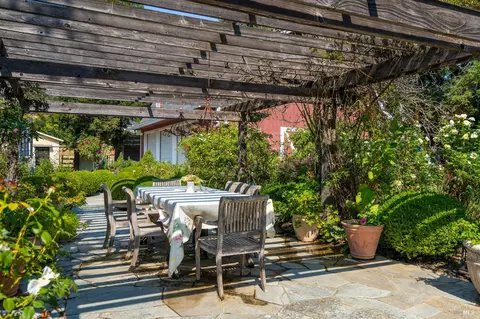 1846 Indian Valley Rd #A, Novato, CA 94947