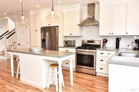 Kitchen - 68 Ocean View Ave, Dillon Beach, CA 94929 photo 1 of 2