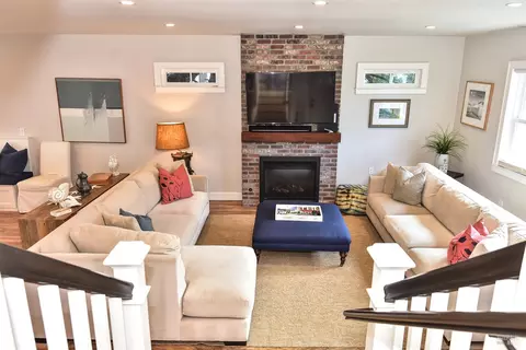 Living - 68 Ocean View Ave, Dillon Beach, CA 94929 photo 2 of 4