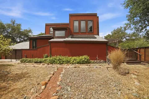 26807 Oak Knoll Ter, Cloverdale, CA 95425