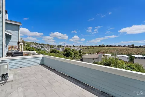 Exterior - 311 Stinson St #5, Vallejo, CA 94591 photo 2 of 2