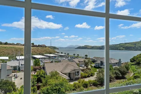 View/Area - 311 Stinson St #5, Vallejo, CA 94591 photo 2 of 5