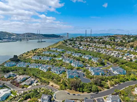 View/Area - 311 Stinson St #5, Vallejo, CA 94591 photo 4 of 5