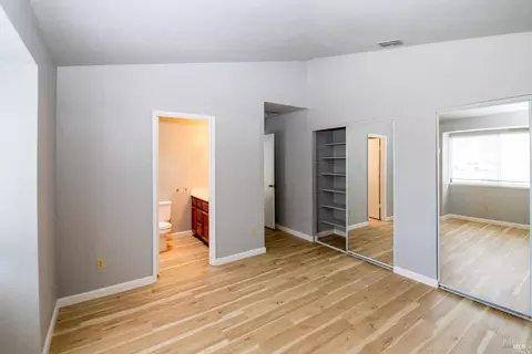 Bedroom - 1926 Blossom Ct, Fairfield, CA 94533 photo 2 of 6