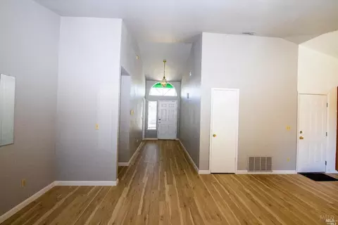 Entry Way - 1926 Blossom Ct, Fairfield, CA 94533 photo 1 of 2