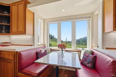 Dining - 2045 Muniz Ranch Rd, Jenner, CA 95450 photo 3 of 3