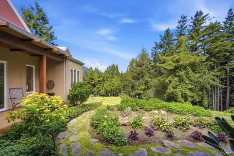 Exterior - 2045 Muniz Ranch Rd, Jenner, CA 95450 photo 10 of 18