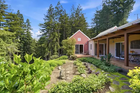 Exterior - 2045 Muniz Ranch Rd, Jenner, CA 95450 photo 9 of 18