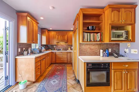 Kitchen - 244 Manor Dr, Mill Valley, CA 94941 photo 1 of 2