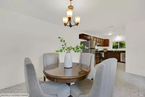 Dining - 229 Nautical Ct, Vallejo, CA 94591 photo 5 of 6