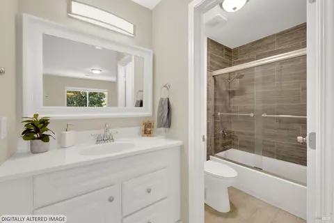 Bath - 229 Nautical Ct, Vallejo, CA 94591 photo 1 of 4