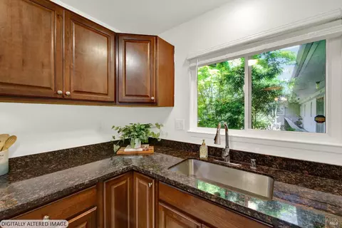 Kitchen - 229 Nautical Ct, Vallejo, CA 94591 photo 6 of 6