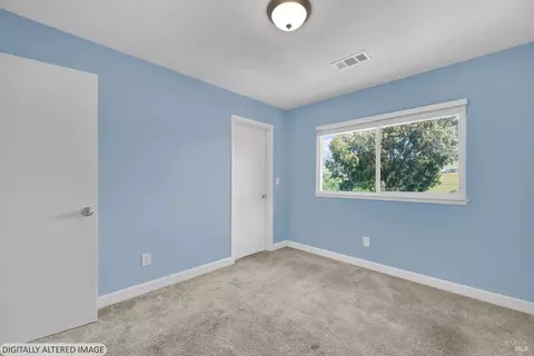Bedroom - 229 Nautical Ct, Vallejo, CA 94591 photo 3 of 9