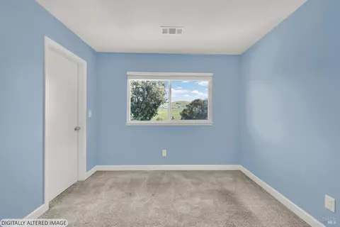 Bedroom - 229 Nautical Ct, Vallejo, CA 94591 photo 2 of 9