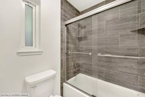 Bath - 229 Nautical Ct, Vallejo, CA 94591 photo 4 of 4