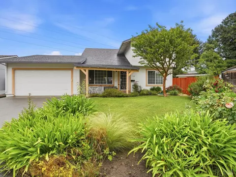 1539 Wellesley Ct, Santa Rosa, CA 95401