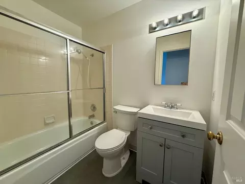 77 Parkview Cir, Corte Madera, CA 94925 photo 11