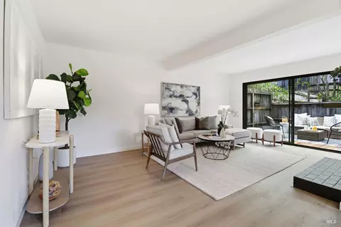 318 Sylvia Way, San Rafael, CA 94903
