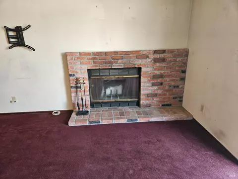 Living - 2454 E Atlantic Ave, Fairfield, CA 94533 photo 6 of 7