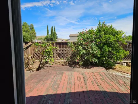 Exterior - 2454 E Atlantic Ave, Fairfield, CA 94533 photo 10 of 10