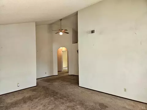 Living - 2454 E Atlantic Ave, Fairfield, CA 94533 photo 5 of 7