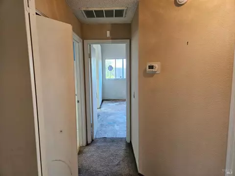 Entry Way - 2454 E Atlantic Ave, Fairfield, CA 94533 photo 3 of 3