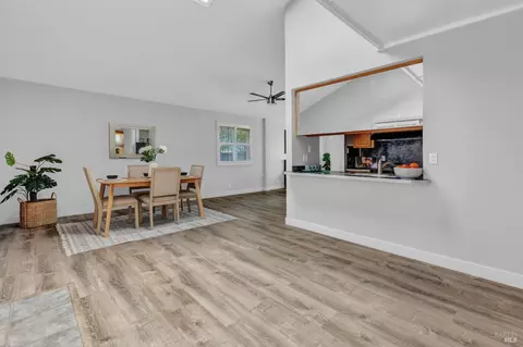 Dining - 156 Stanford Dr, Vallejo, CA 94589 photo 3 of 5