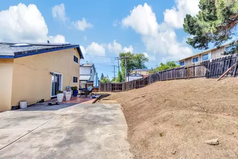 Exterior - 156 Stanford Dr, Vallejo, CA 94589 photo 4 of 7
