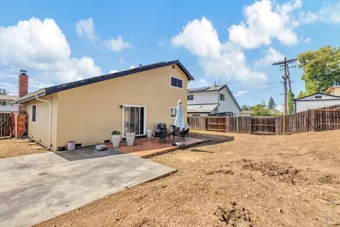 Exterior - 156 Stanford Dr, Vallejo, CA 94589 photo 3 of 7
