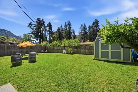 Exterior - 20550 Foothill Dr, Monte Rio, CA 95462 photo 3 of 8