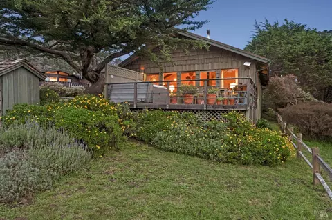 Exterior - 20850 Highway 1, Jenner, CA 95450 photo 21 of 23