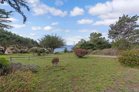 Exterior - 20850 Highway 1, Jenner, CA 95450 photo 5 of 23