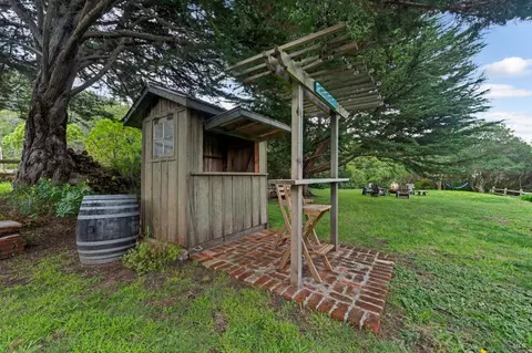 Exterior - 20850 Highway 1, Jenner, CA 95450 photo 14 of 23