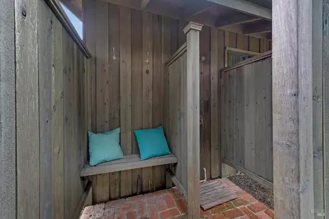 Exterior - 20850 Highway 1, Jenner, CA 95450 photo 11 of 23