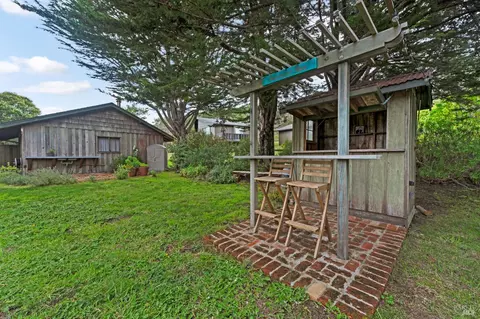 Exterior - 20850 Highway 1, Jenner, CA 95450 photo 13 of 23