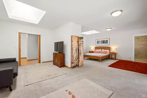 Bedroom - 1650 Jonive Rd, Sebastopol, CA 95472 photo 5 of 9