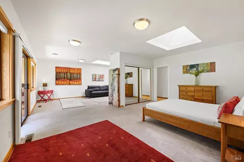 Bedroom - 1650 Jonive Rd, Sebastopol, CA 95472 photo 7 of 9