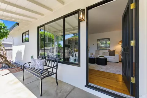 1130 Shetler Ave, Napa, CA 94559