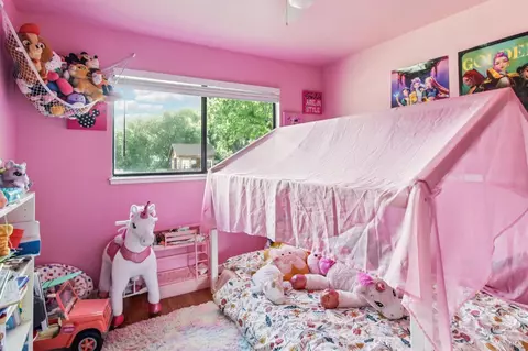 Bedroom - 704 Daybrook Dr, Windsor, CA 95492 photo 1 of 3