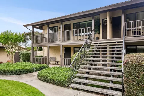 169 Guadalupe Dr, Sonoma, CA 95476