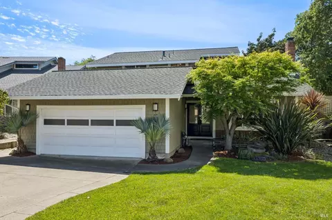 29 Andreas Cir, Novato, CA 94945